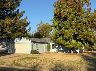 875 Cambridge St, Ashland, OR 97520