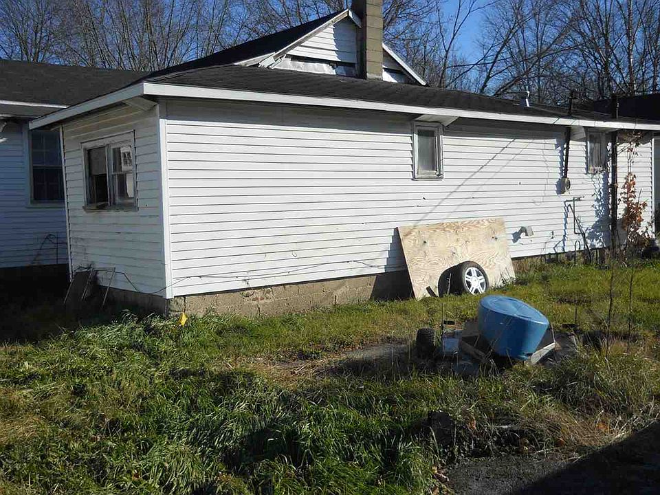 2nd image of 218 Pontiac St