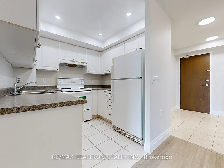 28 Olive Ave #1203 — Photo 10
