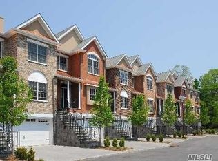 5 The Preserve, Woodbury, NY 11797