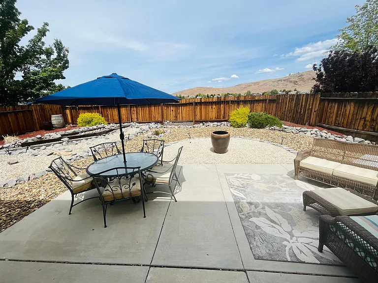 Loma Verde Dr — Photo 22