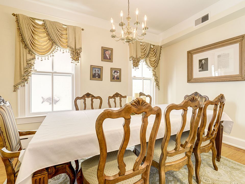 Distinguished Dining Room