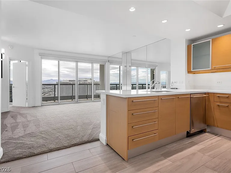 322 Karen Ave #3004 — Photo 8