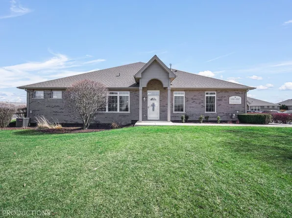 10501 Thornham Ln, Mokena, IL 60448