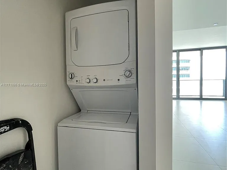 1300 S Miami Ave #20 — Photo 14