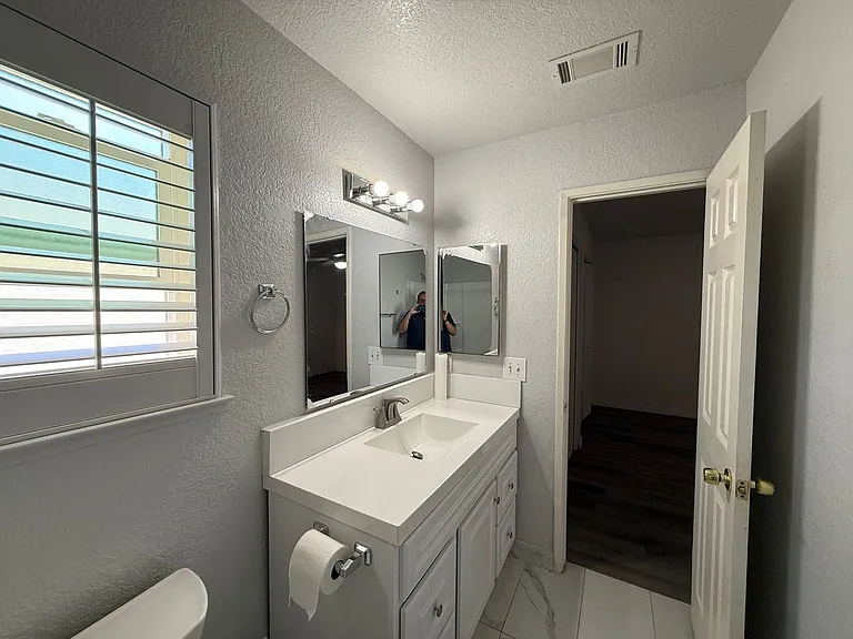 808 Saint Helena Pl — Photo 20