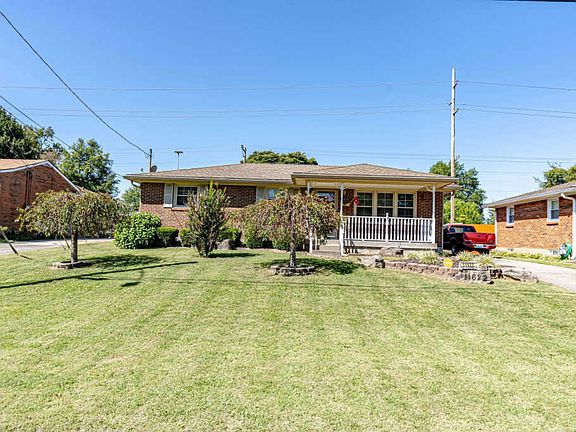 2nd image of 11622 Gamay Ln