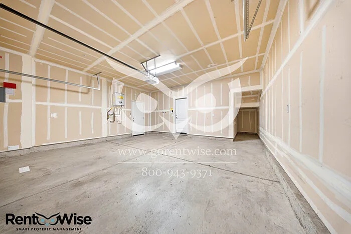 1583 Sylvia St — Photo 4