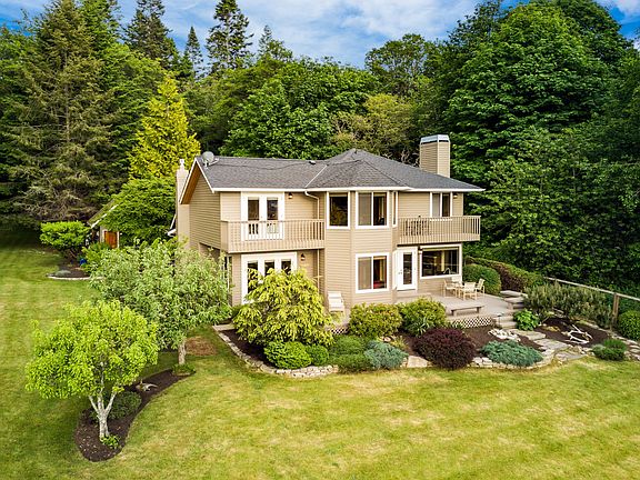 5th image of 3718 Pinewood Ln