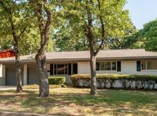 7133 Robinhood Ln, Fort Worth, TX 76112