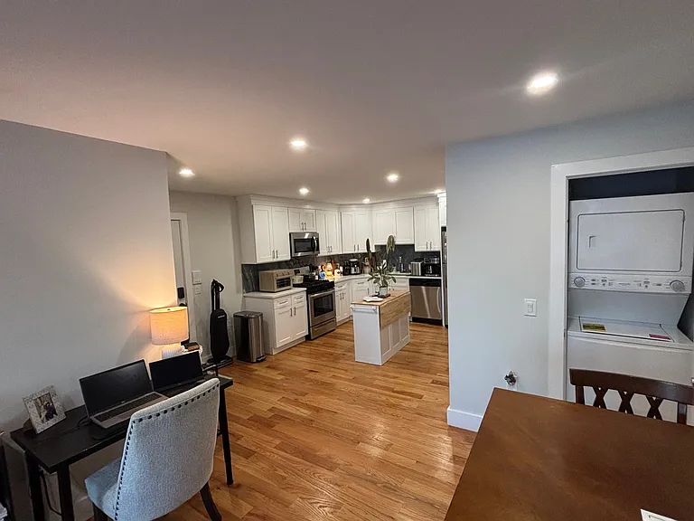 164 Getty Ave #2 — Photo 3