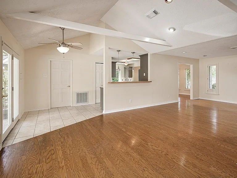 10631 Del Monte Dr — Photo 10