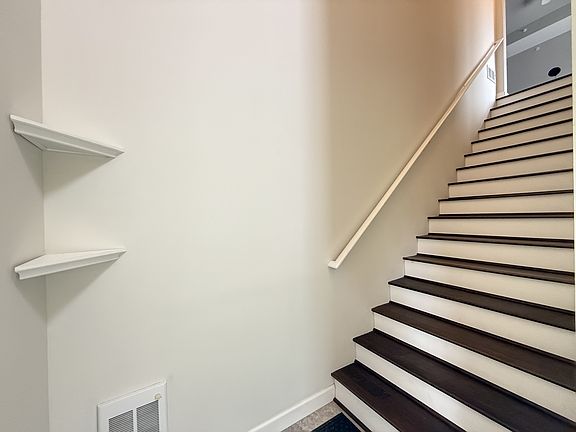 3rd image of 5606 Arbor Chase Dr #1