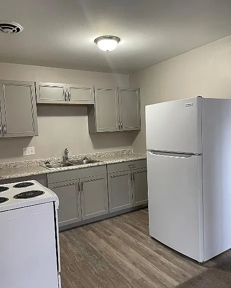 5856 Renee Ct #10 — Photo 3