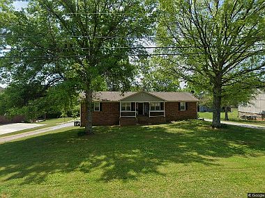 1st image of 1703 Mayflower Dr #B