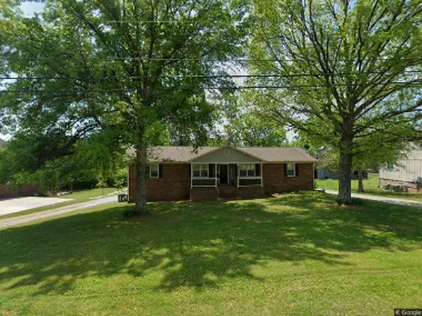1703 Mayflower Dr #B, Columbia, TN 38401