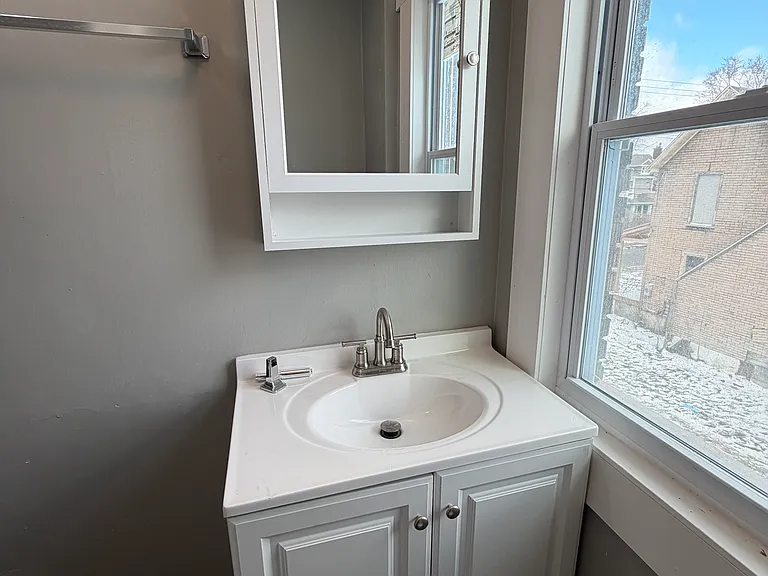 1301 Whitney Ave #4 — Photo 7