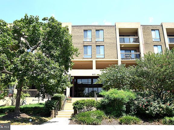 4th image of 807 N Howard St APT 217