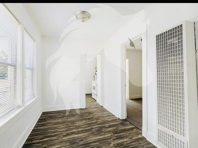 820 S 6th St #4 — Photo 20