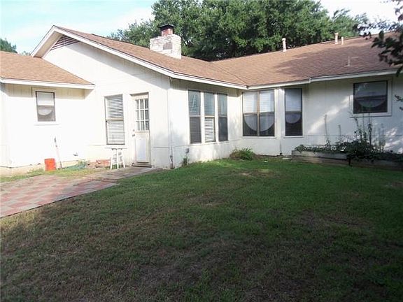 5th image of 1104 Stratford Ct