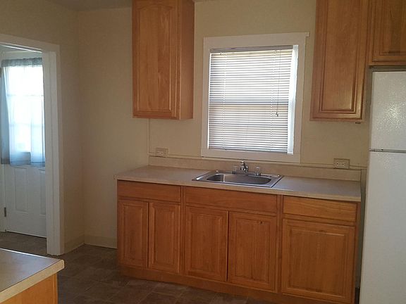 Eat in kitchen 