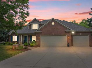 9506 Sugar Mill Dr, Fort Wayne, IN 46835
