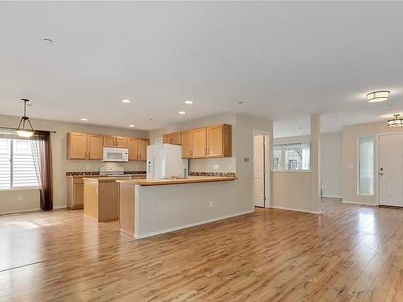 5th image of 2073 McDonald Ave