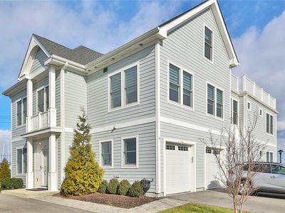 19 Island Point #19, Bronx, NY, 10464