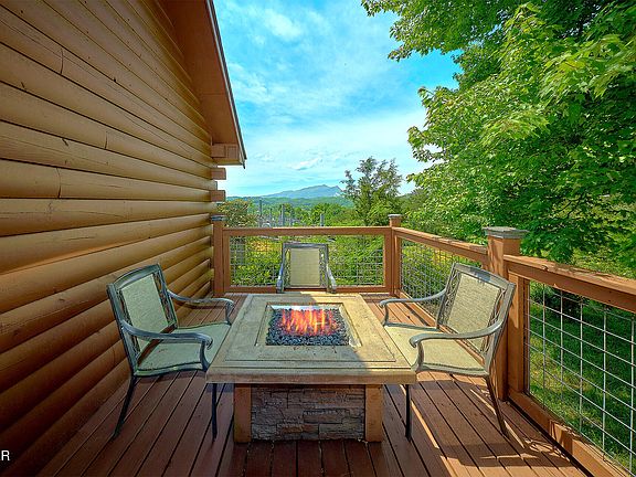 3rd image of 260 Moose Ridge Way