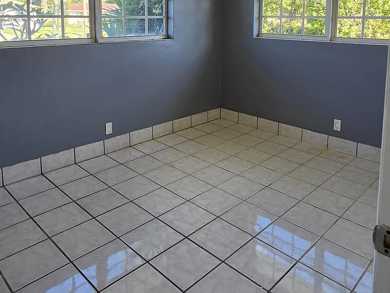 8531 Sunset Dr — Photo 5