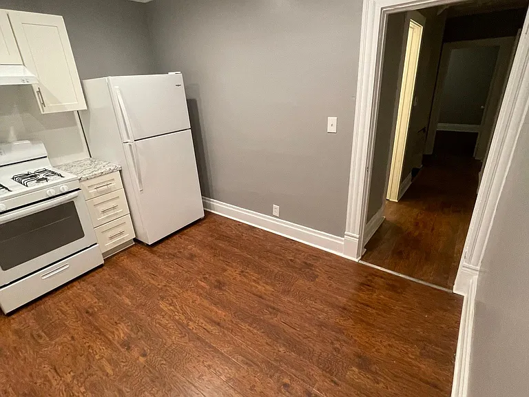 461 Freeport St #2 — Photo 4