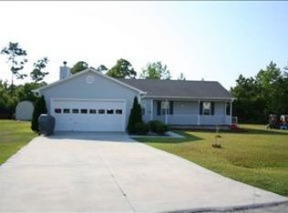 408 English Ct, Hubert, NC 28539
