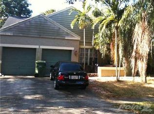 1220 SW 84th Ter, Pembroke Pines, FL 33025