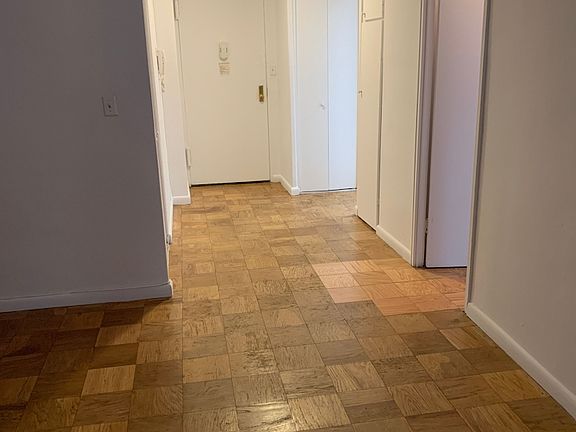 4th image of 330 E 46th St APT 3S