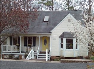 7029 Pointer Ridge Rd, Midlothian, VA 23112