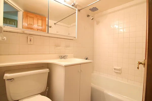 Rented by Guidance Realty Corp. | media 8
