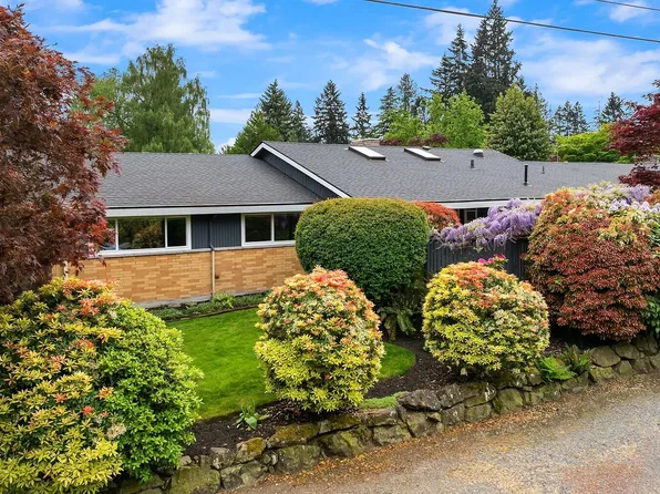 119 N 201st Street, Shoreline, WA 98133