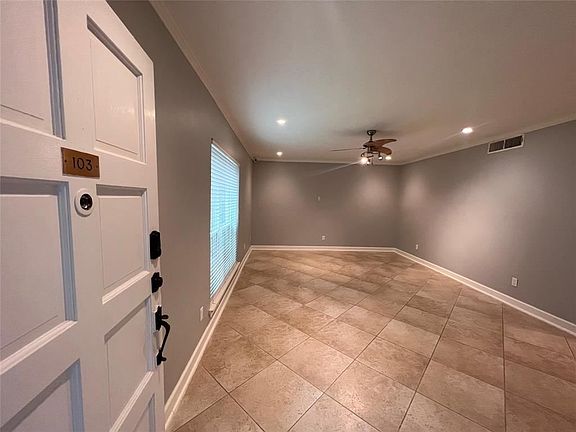 4th image of 1811 Stoney Brook Dr APT 103
