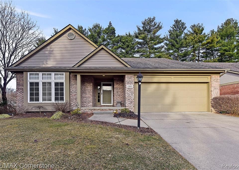 1st image of 11811 Pine Way Ct #1