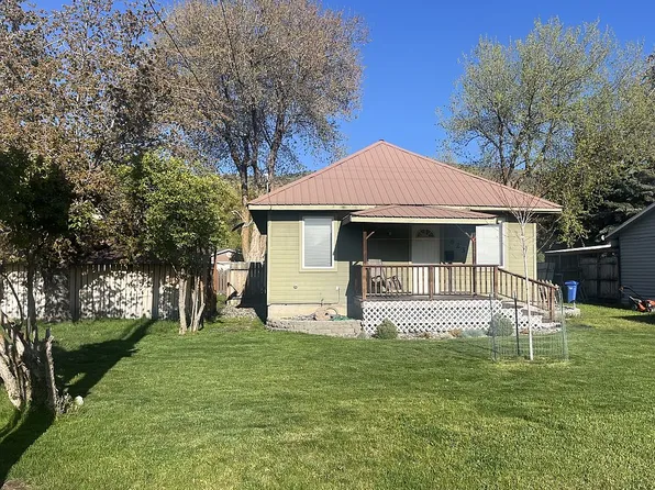 823 S G St, Lakeview, OR 97630