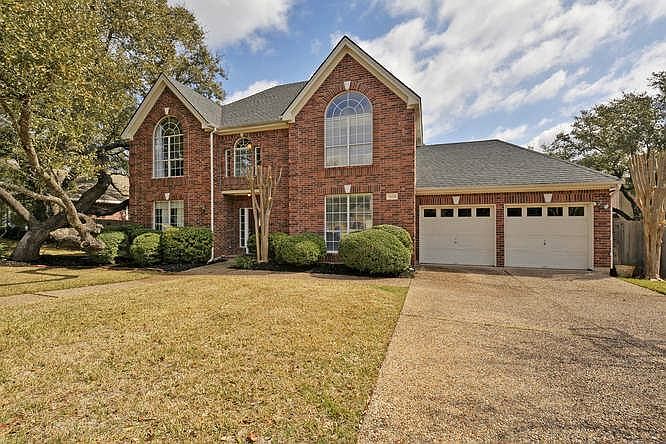 1st image of 7608 Yaupon Dr