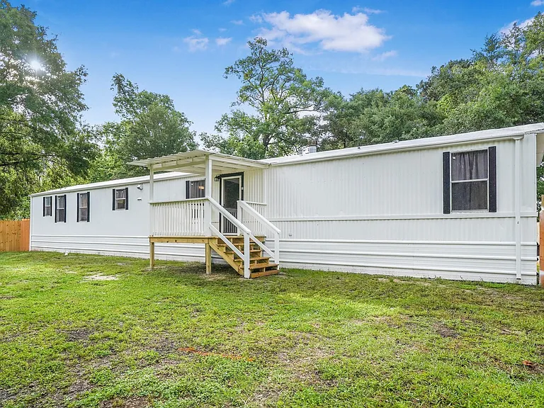 21950 Caney Dr — Photo 4