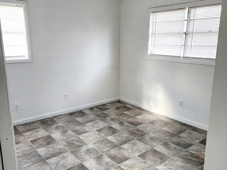 3203 Fairview Dr #HOME — Photo 9