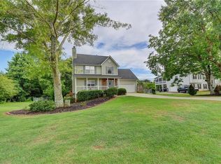 8575 Camberley Way, Gainesville, GA 30506