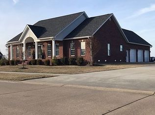 525 Saint Lawrence Dr, New Madrid, MO 63869