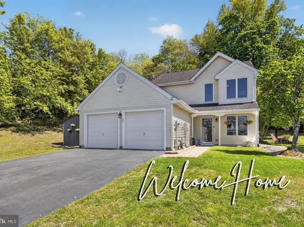 24 Tudor Dr, Burlington, NJ 08016