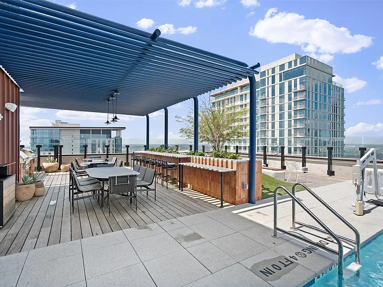 84 East Ave #1803 — Photo 36