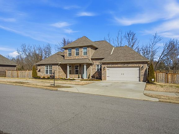 2nd image of 208 Faraway Hills Dr