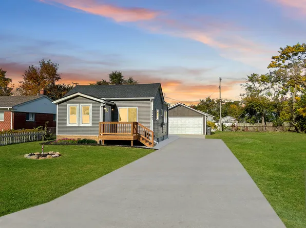 42461 N Walnut St, Clinton Township, MI 48036