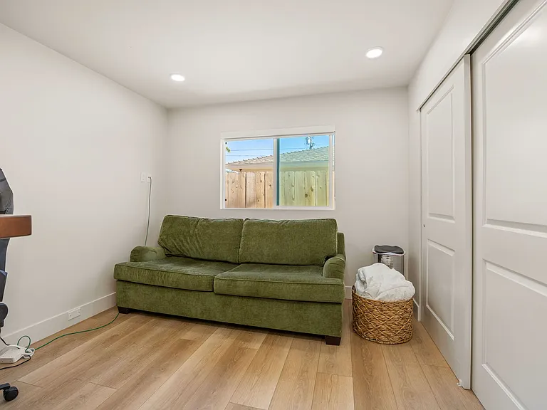 810 California St #3 — Photo 6